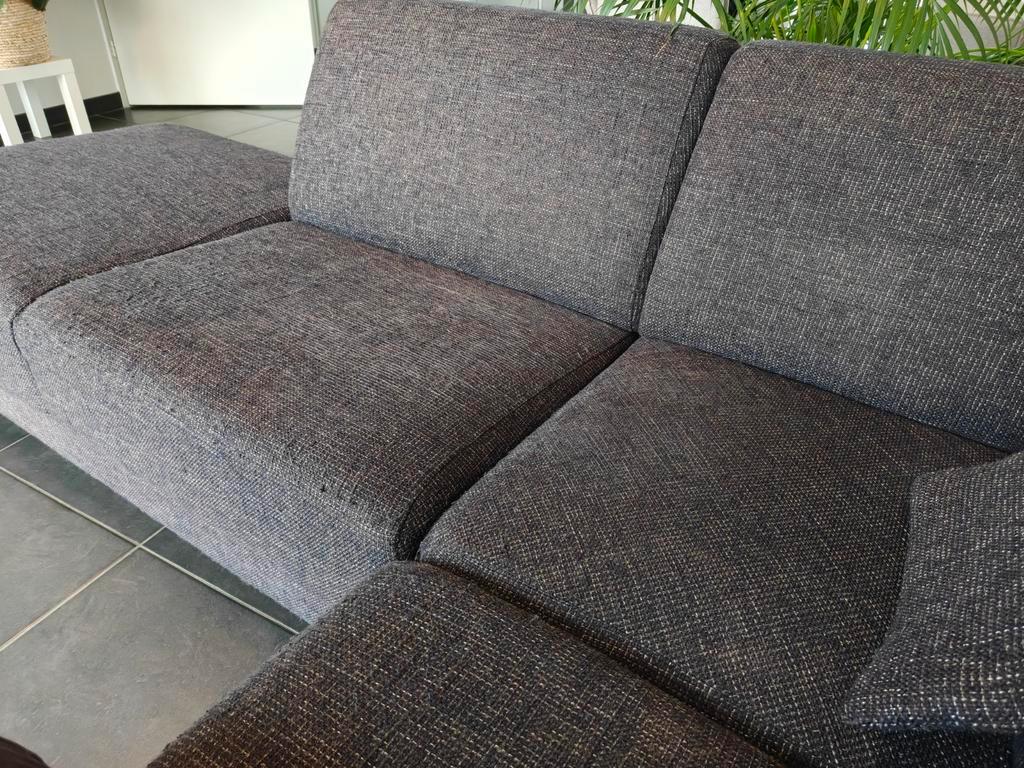 Hoekbank 2.40 x 2.55 m - Gratis uiterlijk 6 februari