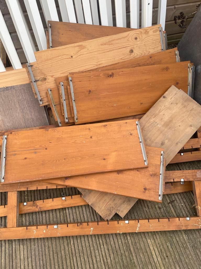 Stellingkast hout gratis af te halen