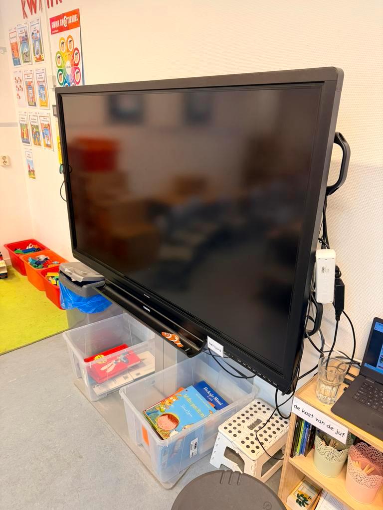 Sharp digibord 70inch defect