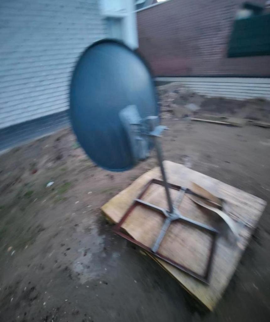 Gratis afhalen Triax schotelantenne