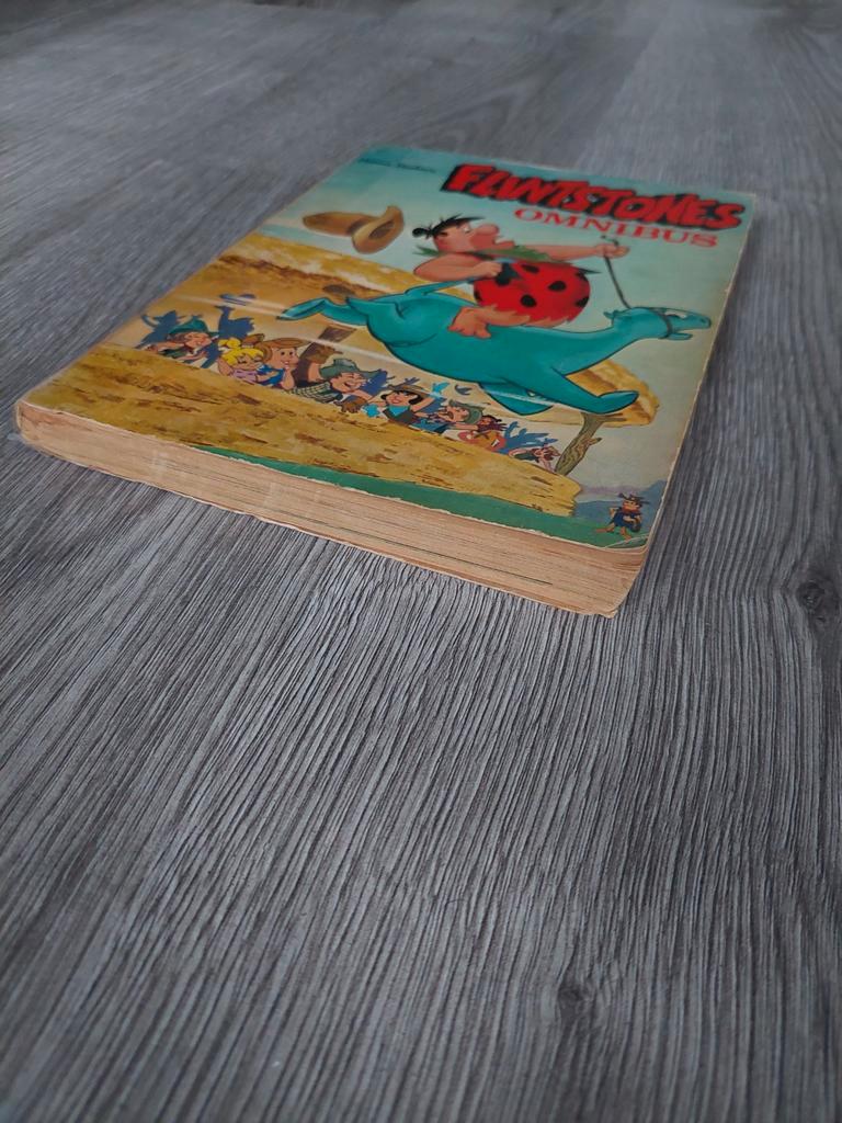 Vintage THE FLINSTONES comic