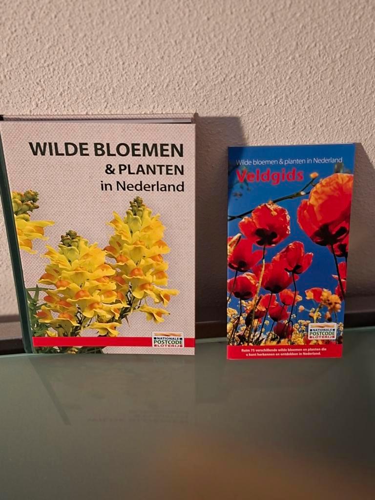 Wilde Bloemen & Planten + Veldgids Postcode Loterij