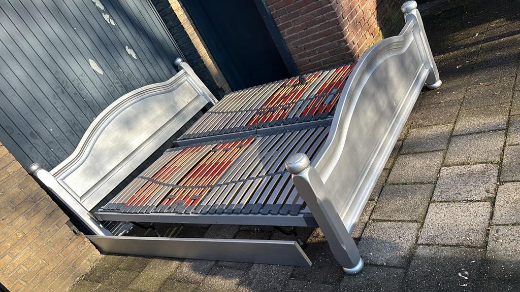 Elektrisch verstelbaar tweepersoons bedframe