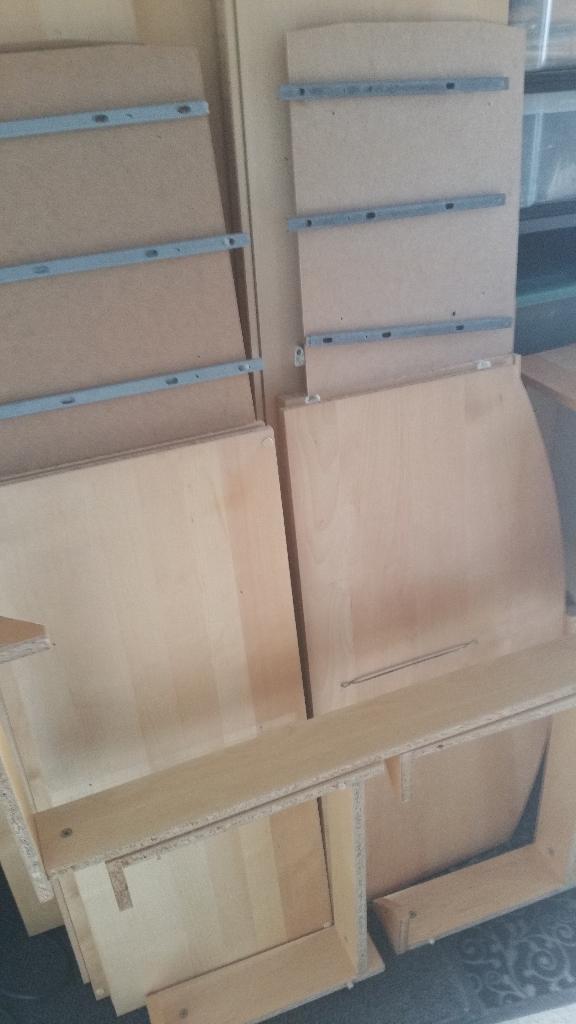 Gratis Kast voor woon-of slaapkamer