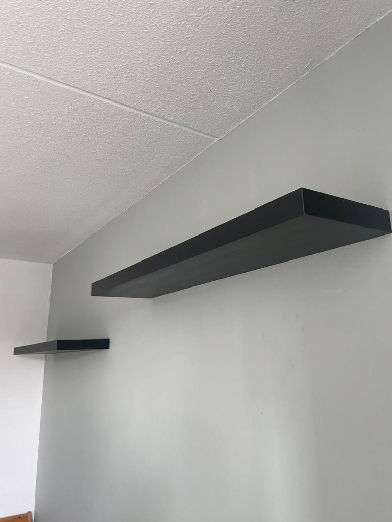 Gratis 2 wandplanken