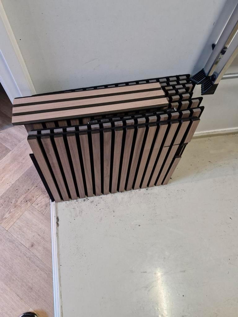 Akoestische Wandpanelen walnoot