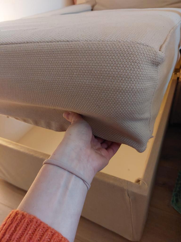 VANDAAG/MORGEN OPHALEN GRATIS! IKEA slaapbank en hocker