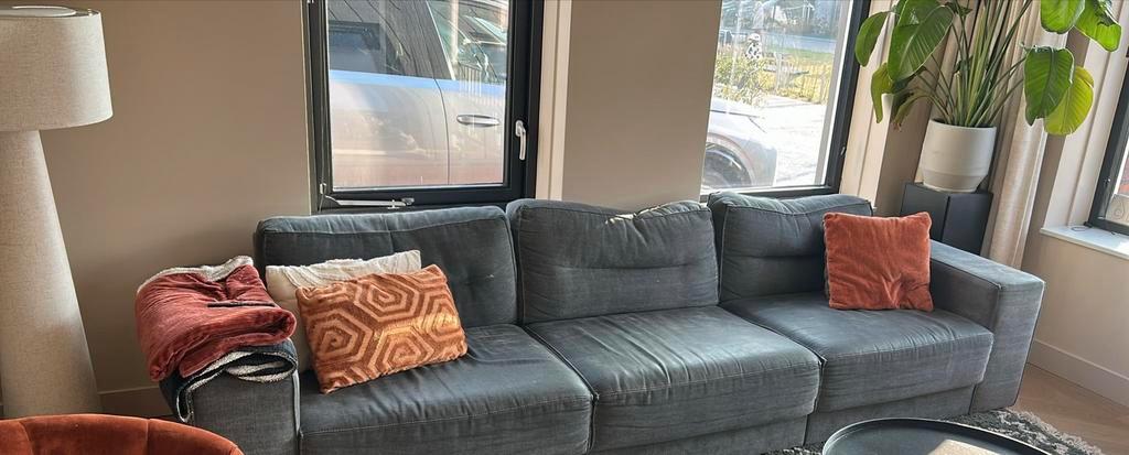 Grijze Stoffen Bank - Comfortabel en Stijlvol