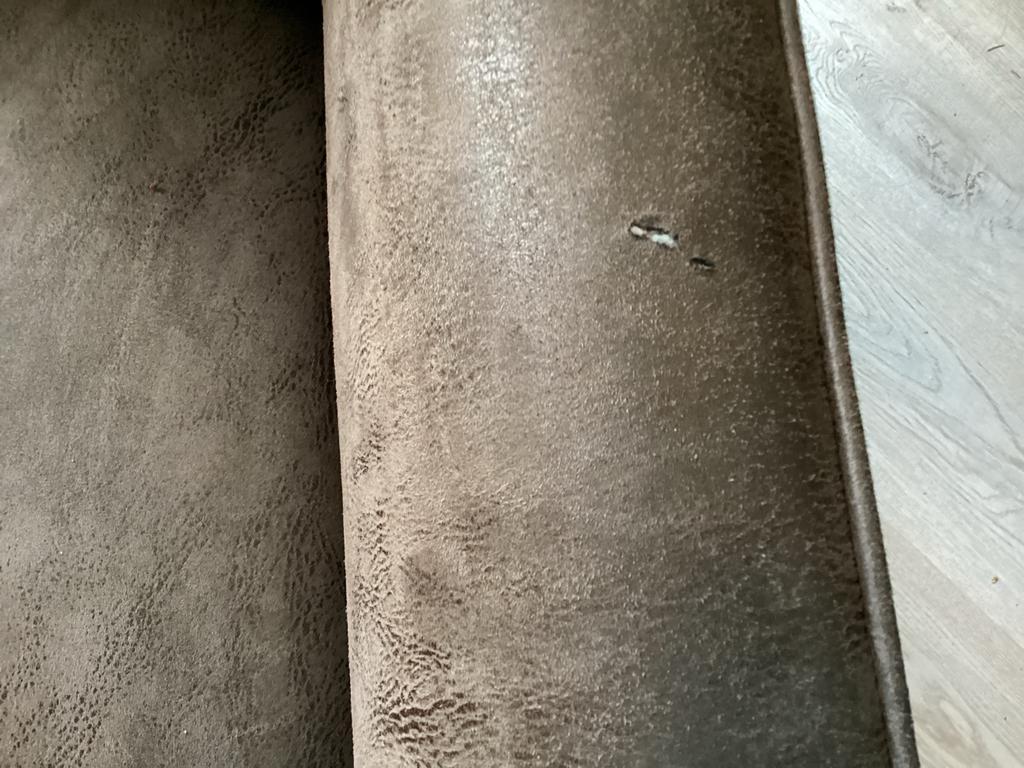 Comfortabele bruine fauteuil van Handers en Hazel.