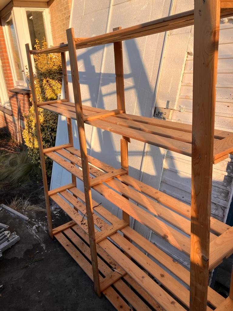Houten stellingkast 170x170 (beschadigd)
