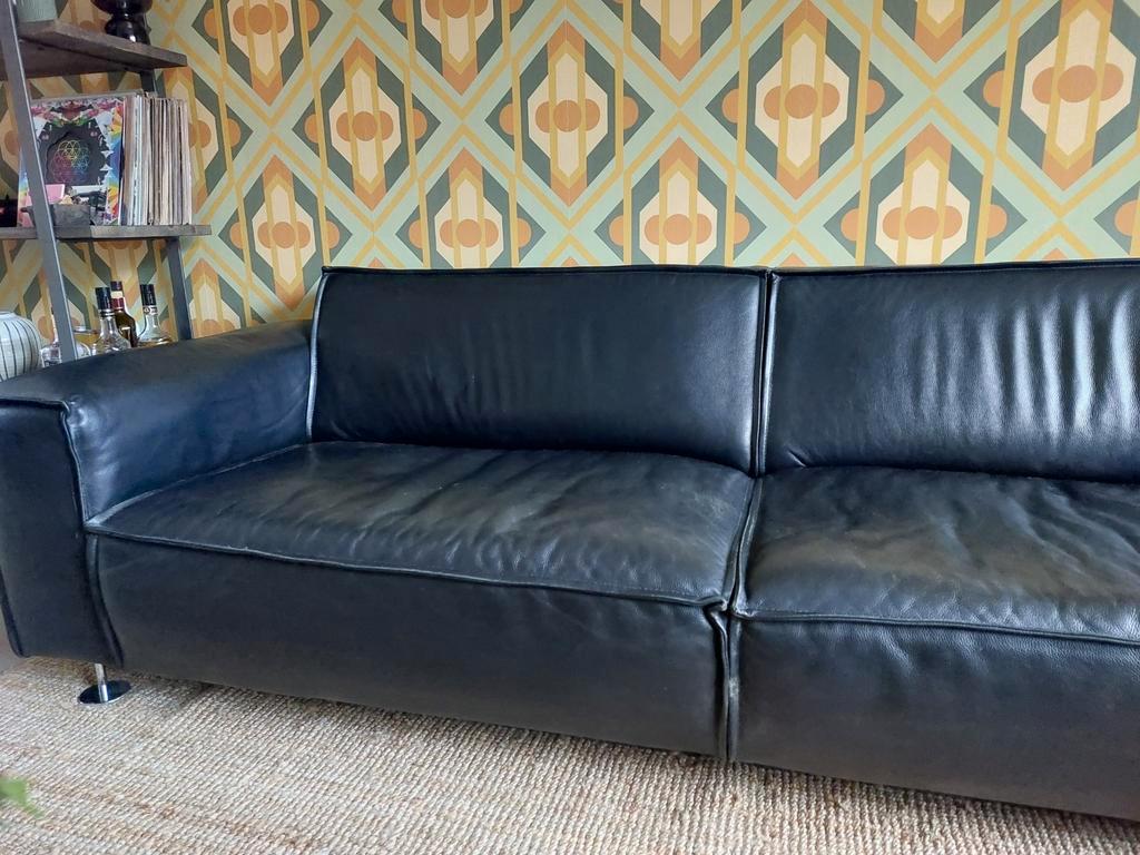 GRATIS  Zwarte leren bank