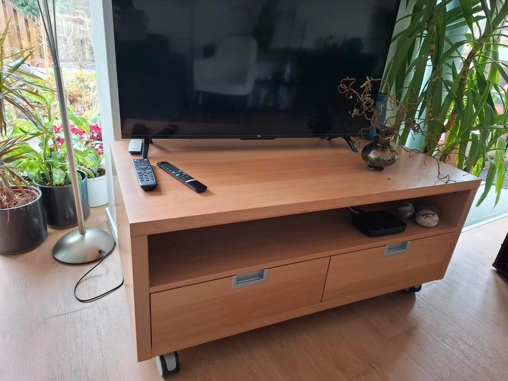 Ikea Besta TV Meubel op Wielen
