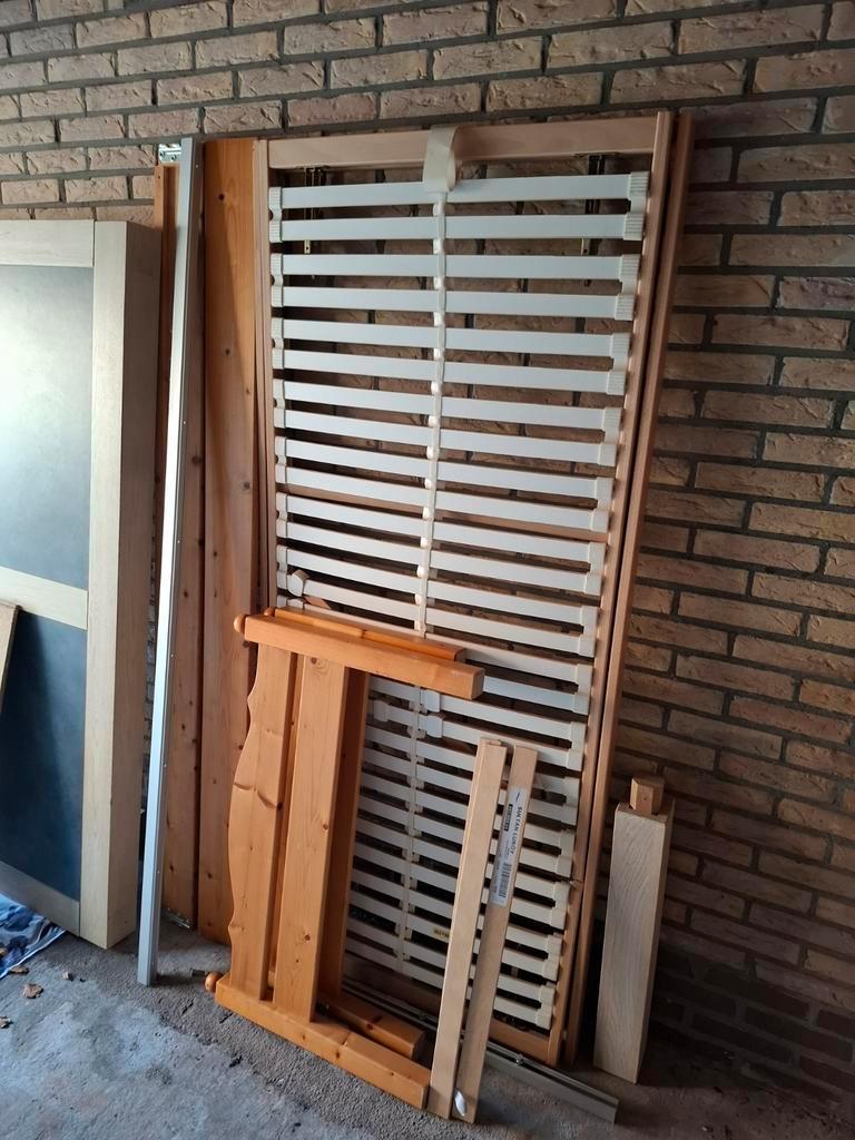 GRATIS eenpersoonsbed met lattenbodem Zuidlaren