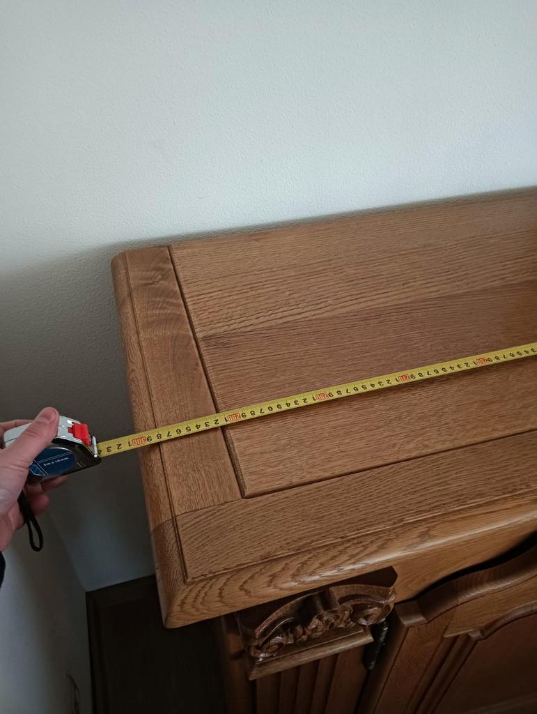 Eiken dressoir GRATIS af te halen moet weg !!