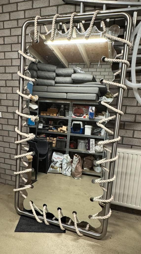 GRATIS Grote spiegel met touw accenten