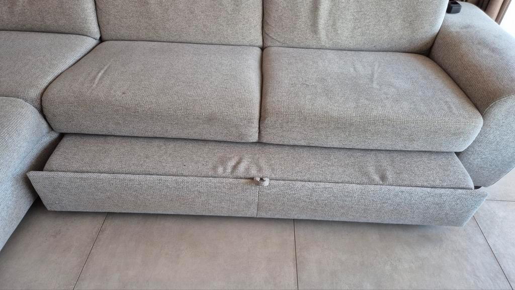 Gratis Beige hoekbank / slaapbank - 2.75x2.10m