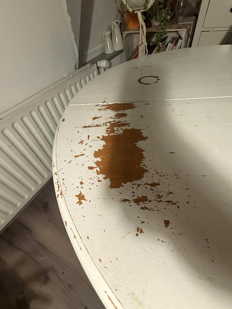 GRATIS ronde houten eettafel