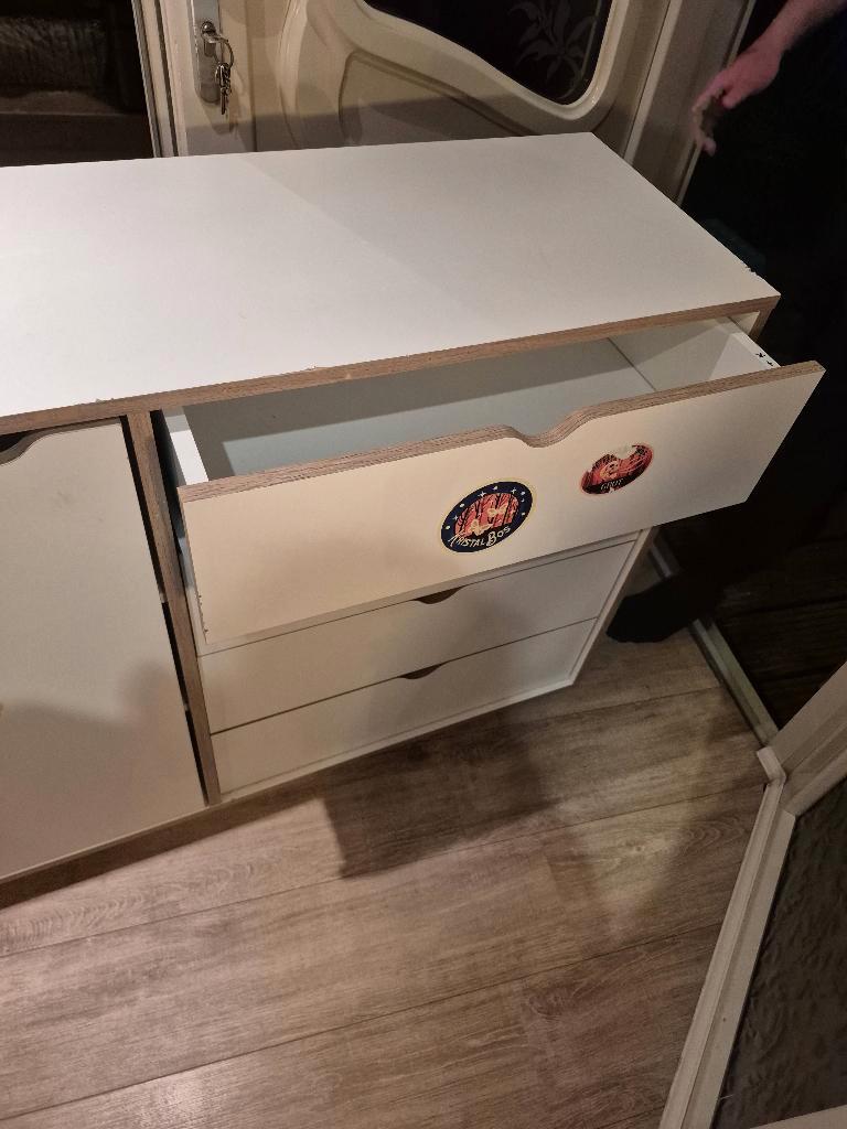 Kledingkast gratis ophalen