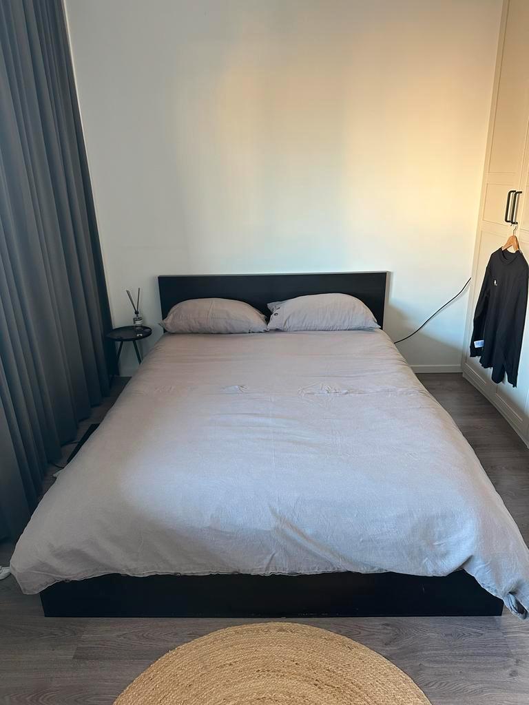 Twijfelaar bed 140x200 - Gratis af te halen