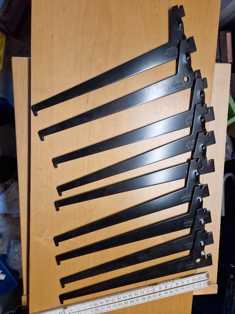 Duraline f-rail drager 9 stuks zwart