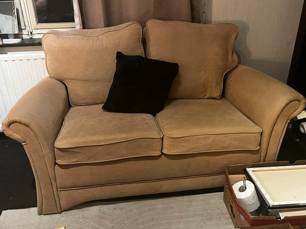 Beige 2-zits bank GRATIS