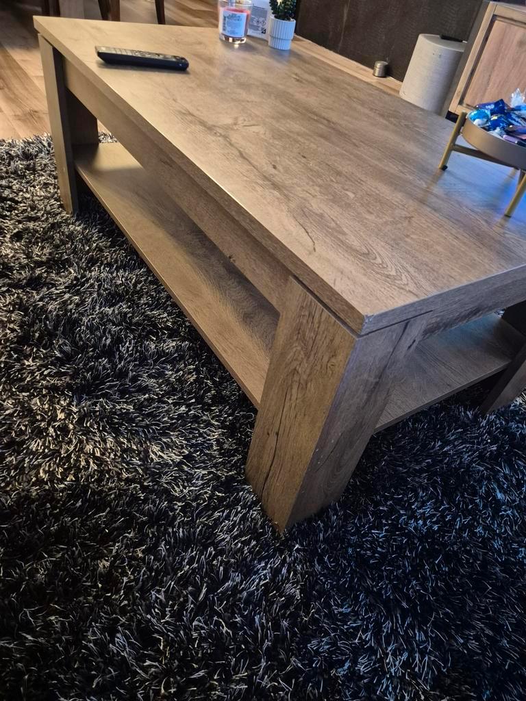Gratis Salontafel, TV meubel, Keukentafel + sto