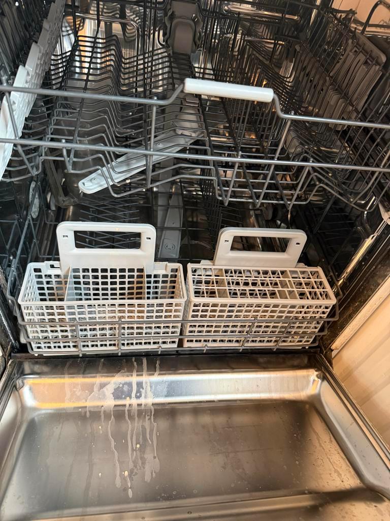 Bauknecht  vaatwasser GRATIS OPHALEN