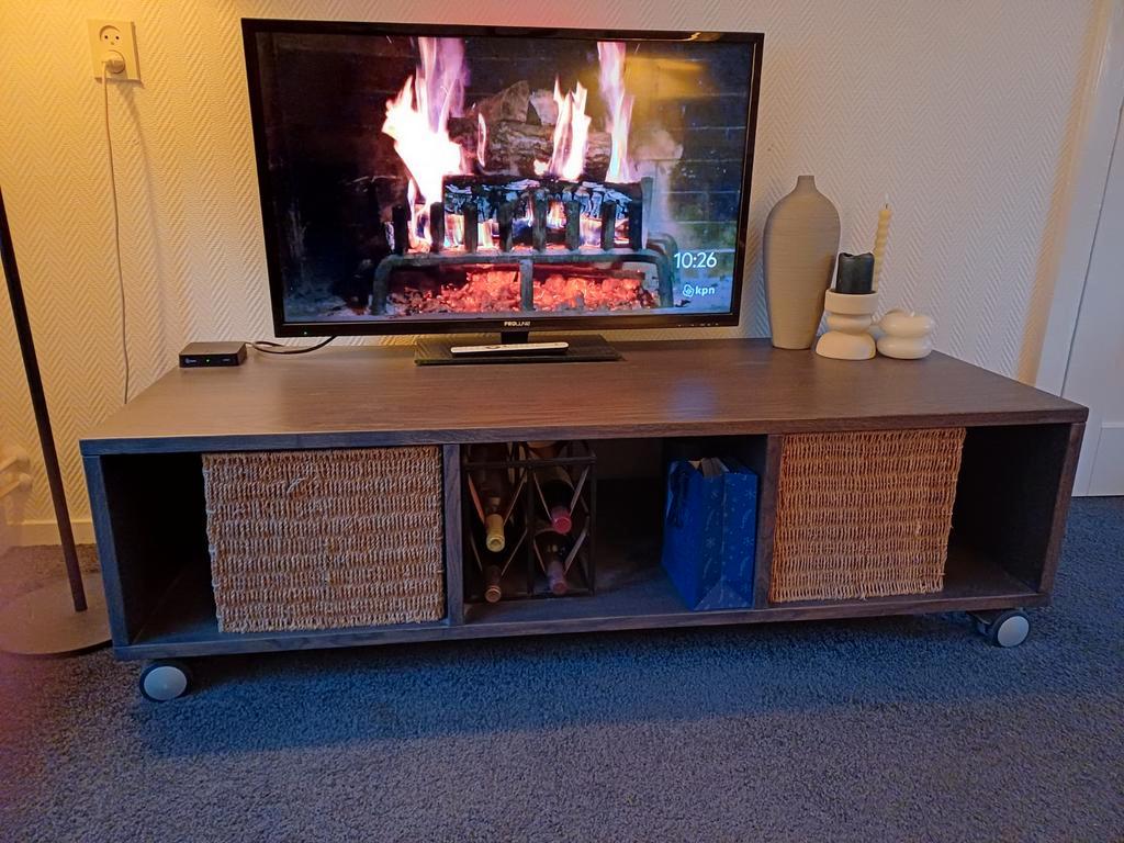 Gratis TV meubel - 150x60x43cm