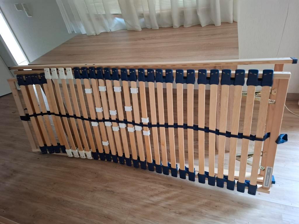 2 Lattenbodems - gratis