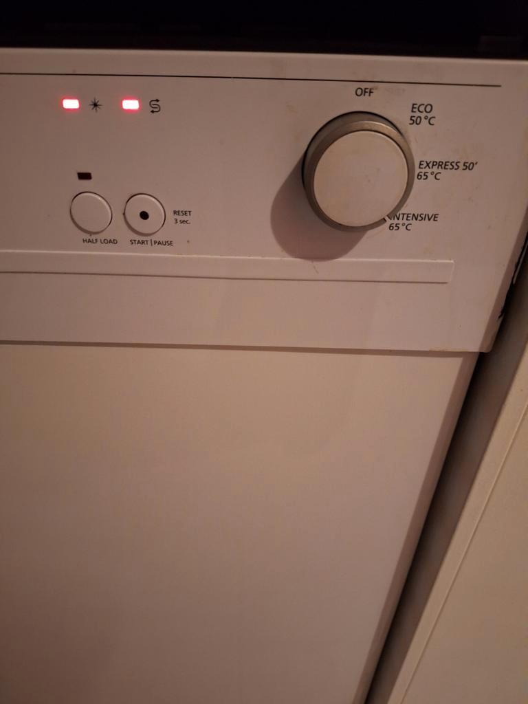 Sharp vaatwasser - QW-GX11F491W - 4 jaar oud