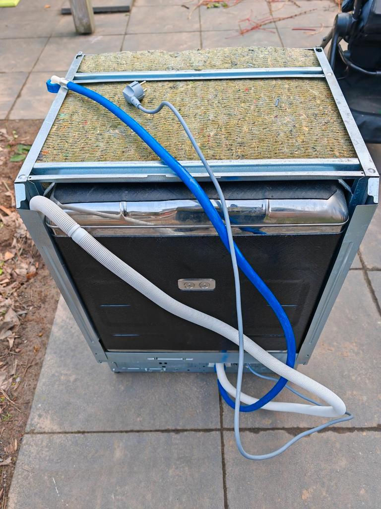 Whirlpool ADG 7430/1 FD vaatwasser (defect)