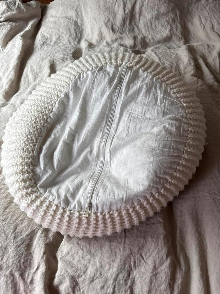 Gehaakte poef voor de kinderkamer - Gratis!