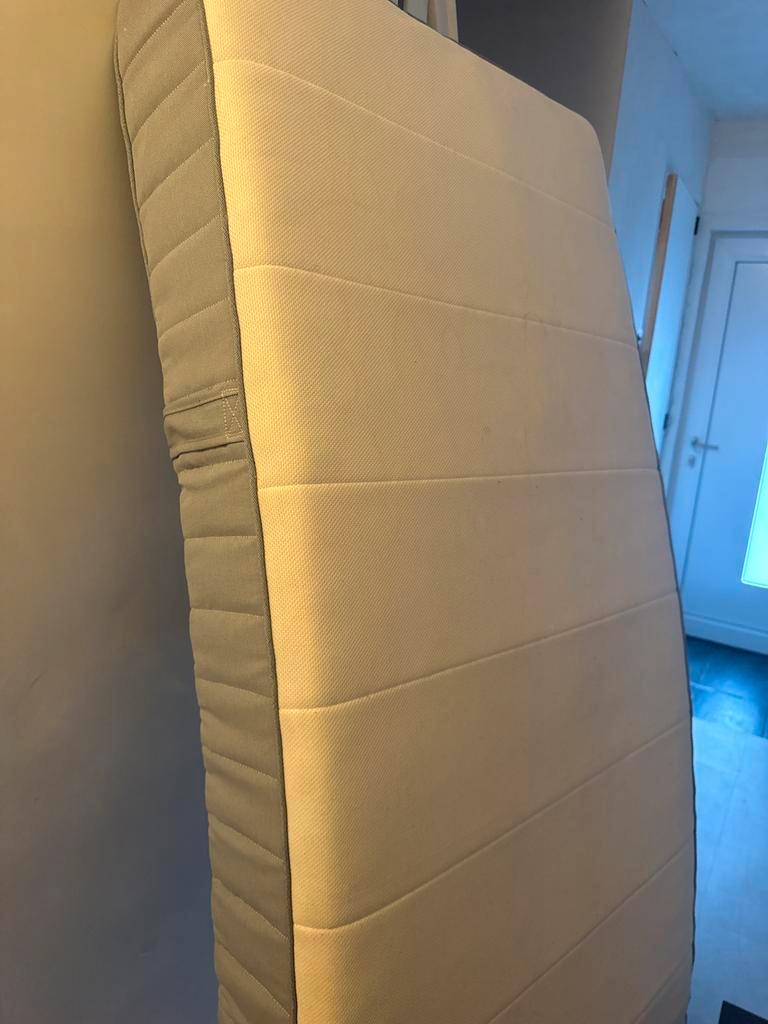 Matras 90x200 - Nette staat, hoes wasbaar