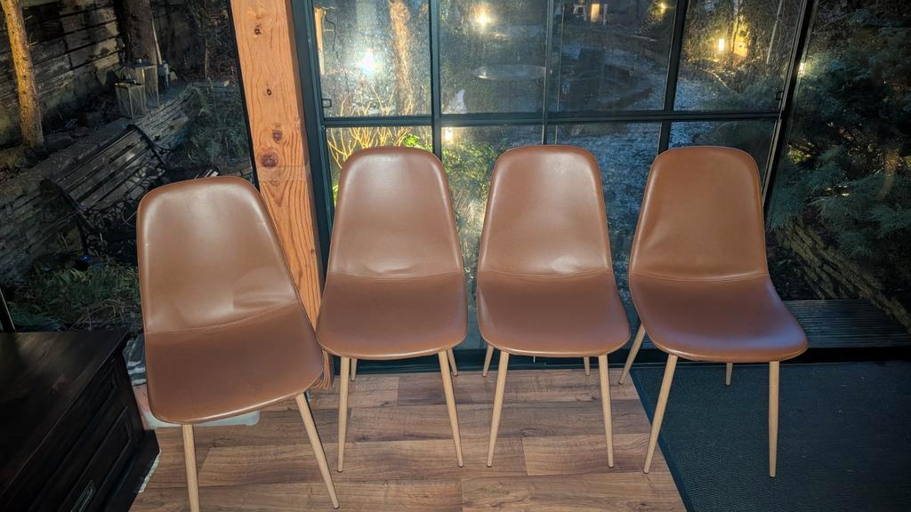 Set van 4 bruine eetkamerstoelen