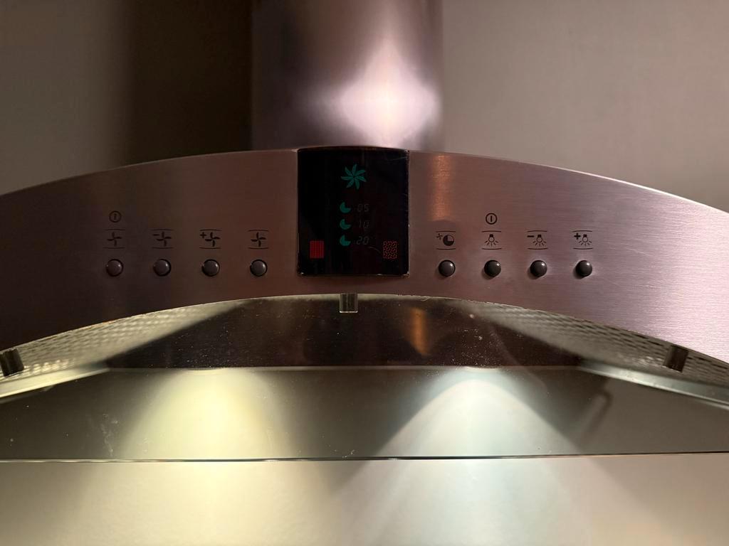 Moderne RVS Afzuigkap - Keukenventilatie