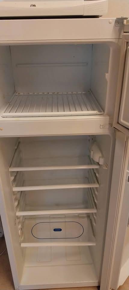 Koelkast Whirpool werkt goed moet weg!!!!