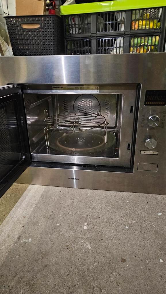 Combimagnetron met ovenfunctie