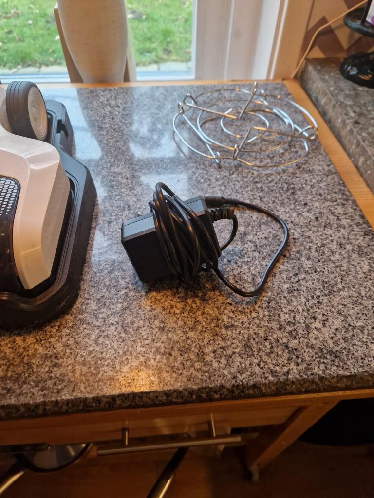 Leifheit  - Draadloze vloerreiniger. Stofzuigen en dweilen