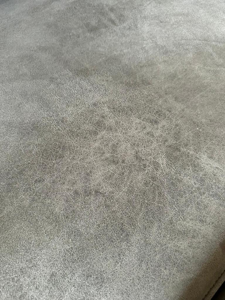 2,5 zitsbank met hocker GRATIS OPHALEN voor DON.