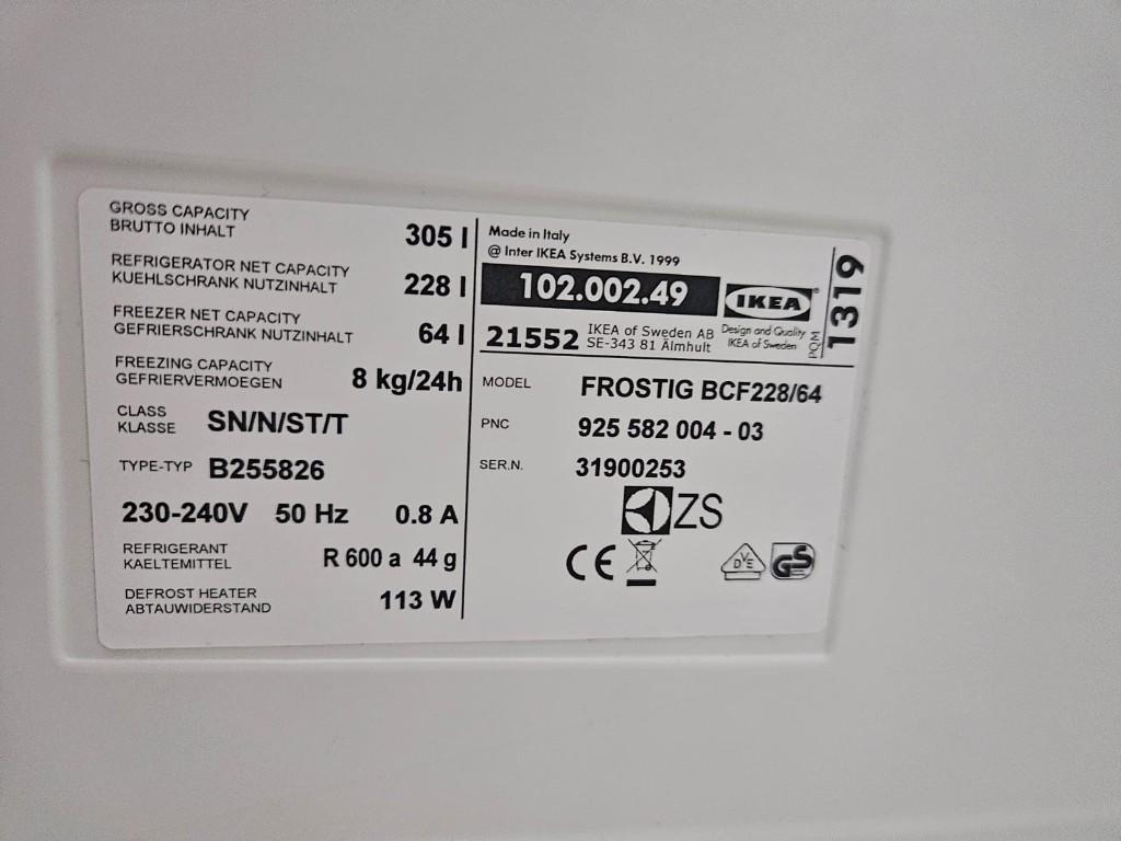 Koelkast met vriezer