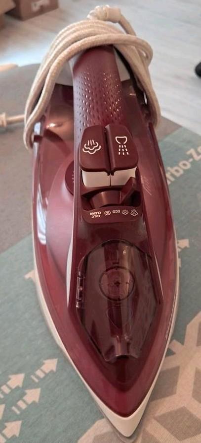 Gratis Strijkijzer met brede strijkplank