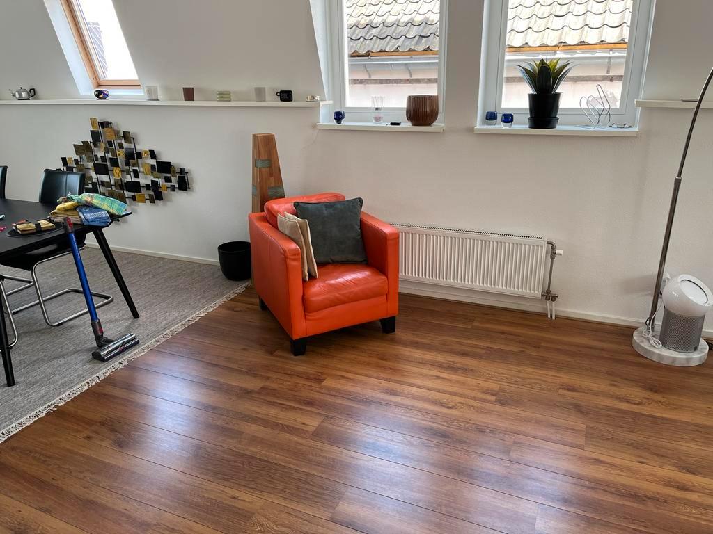 2 stoelen gratis af te halen