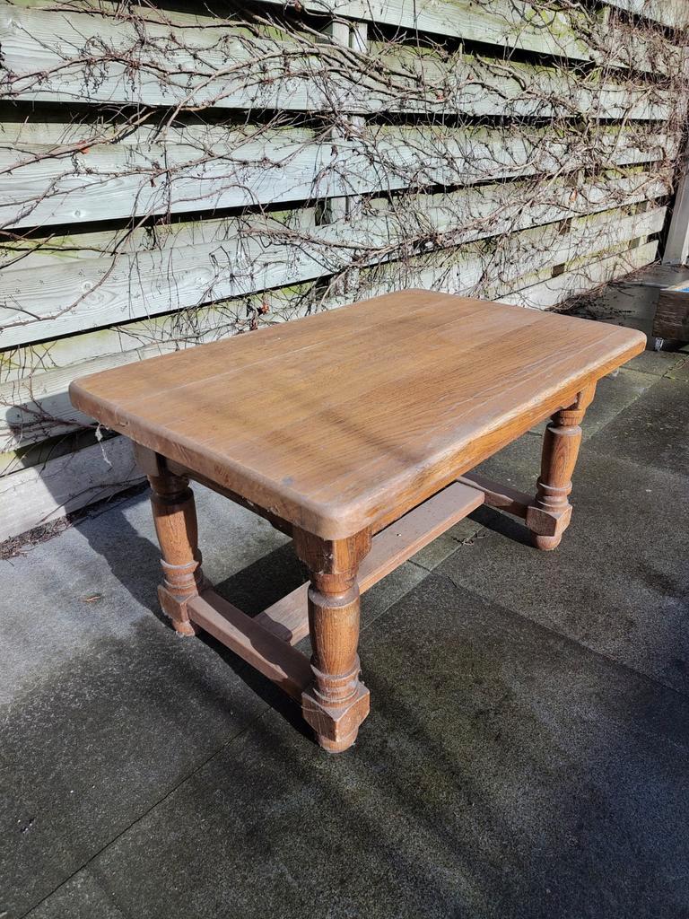 Stevig bijzettafeltje, 90x58 cm