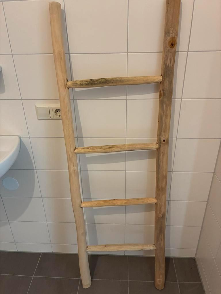 Houten handdoekrek / ladder