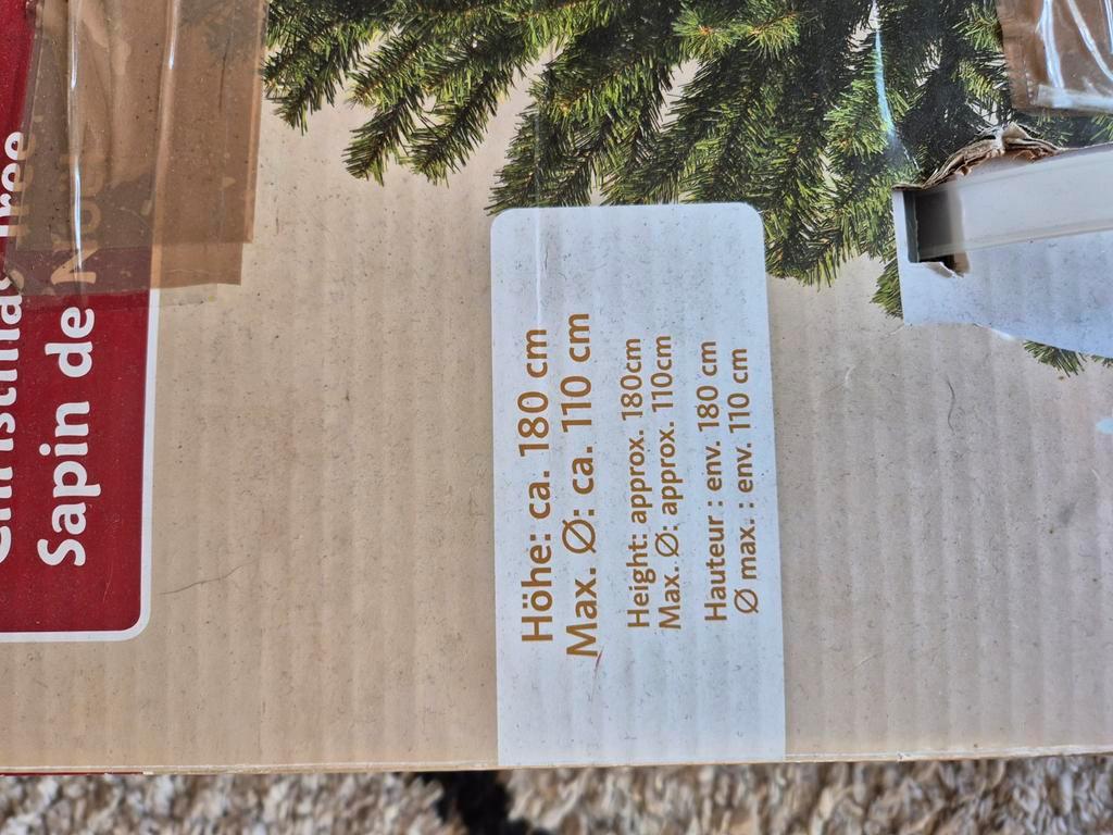 Gratis Kunstkerstboom 180cm hoog