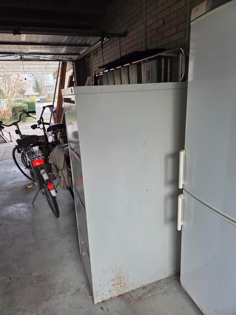 Robuuste stalen archiefkast voor garage/schuur