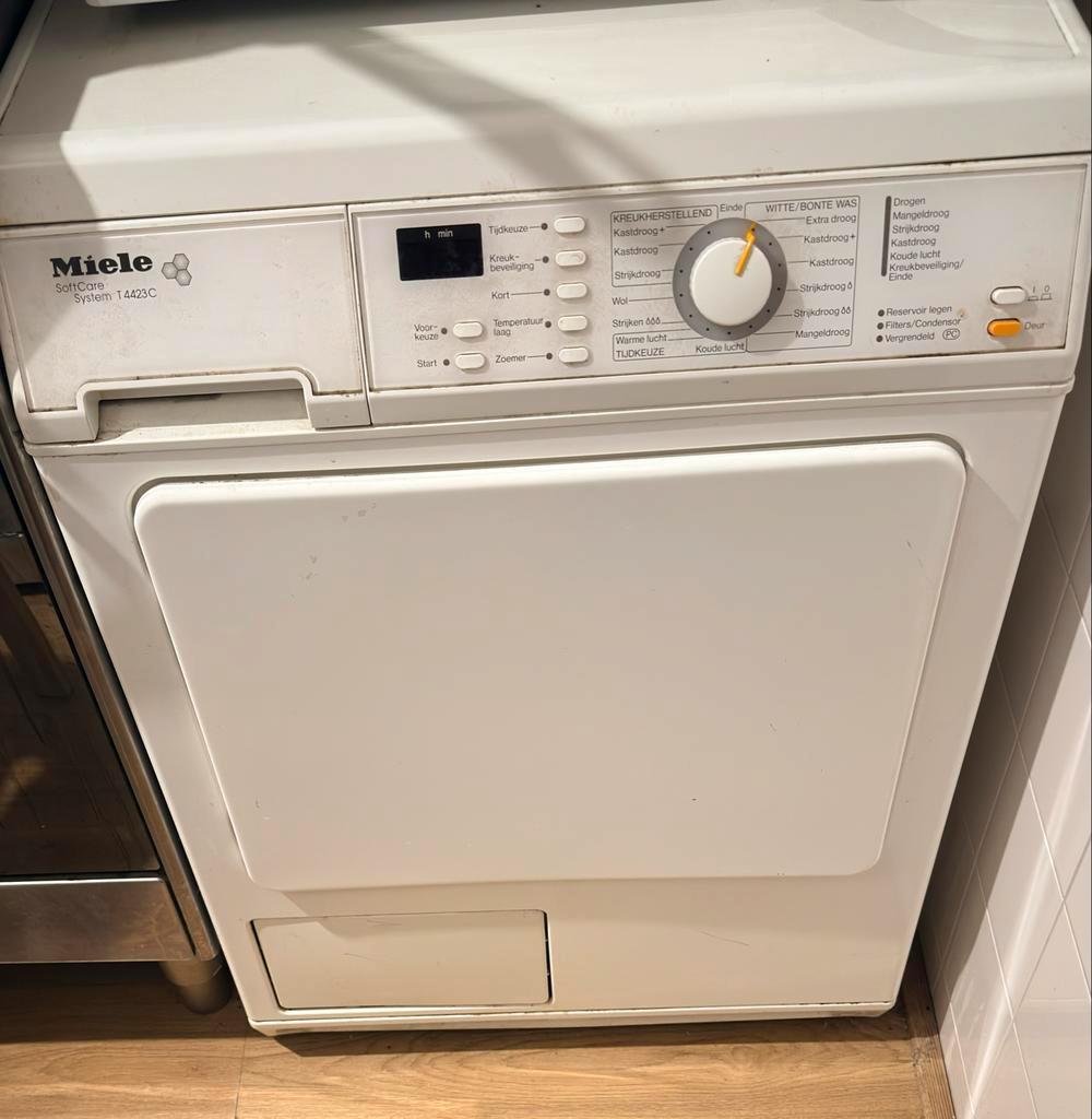 Gratis werkende wasdroger (ruil voor chocolade)