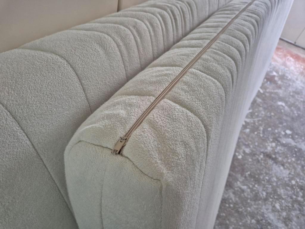 Gratis: 2x matras 90x200cm met afneembare tijk