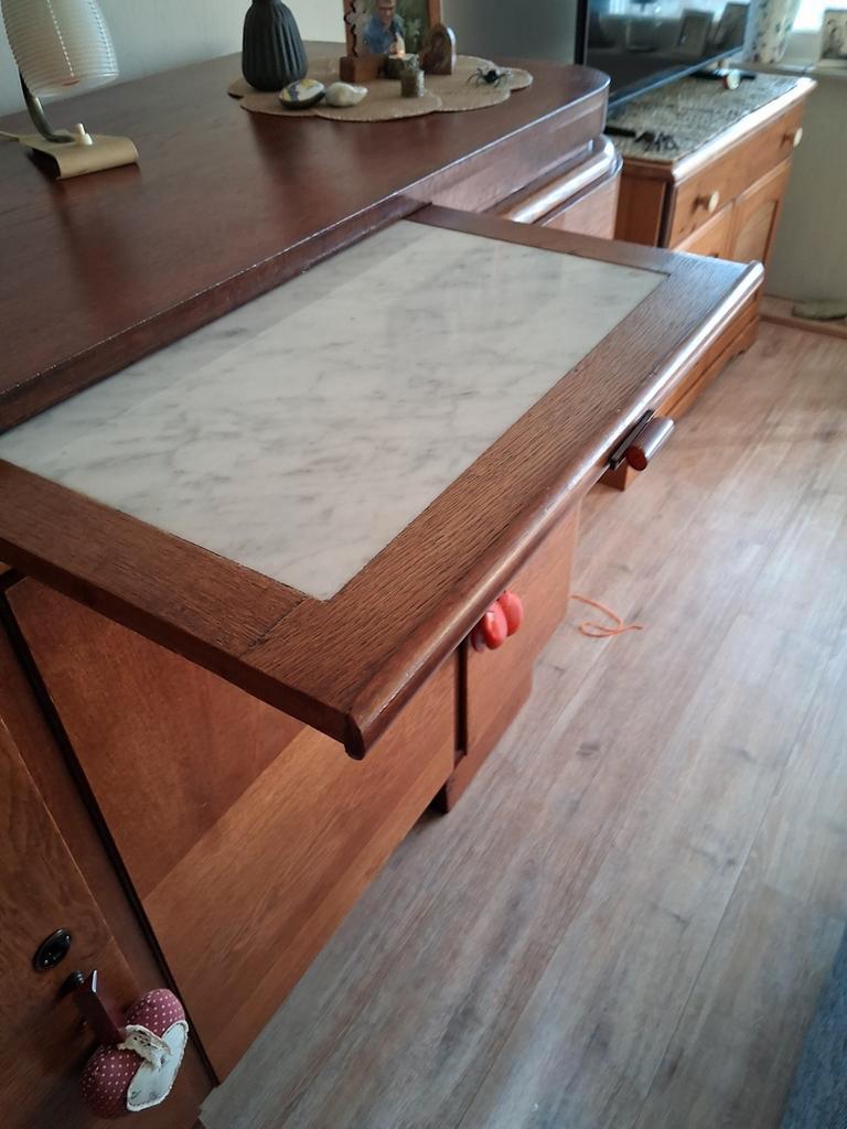 Antieke kast. GRATIS !!!!