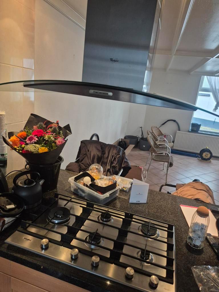 Gratis! Complete keuken met inbouwapparatuur!